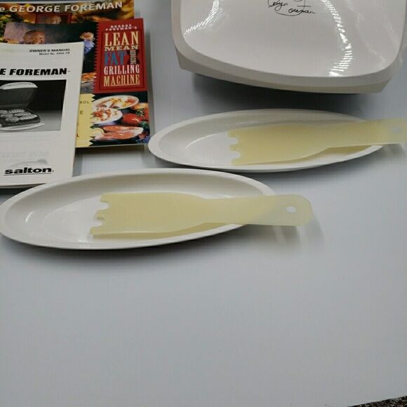 George Foreman Family Size Plus Grill with Cookbook GR26CB EXTRA LARGE XL White - Picture 5 of 16